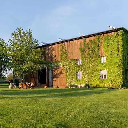 度假居 Steinbeck In The Estate Barn